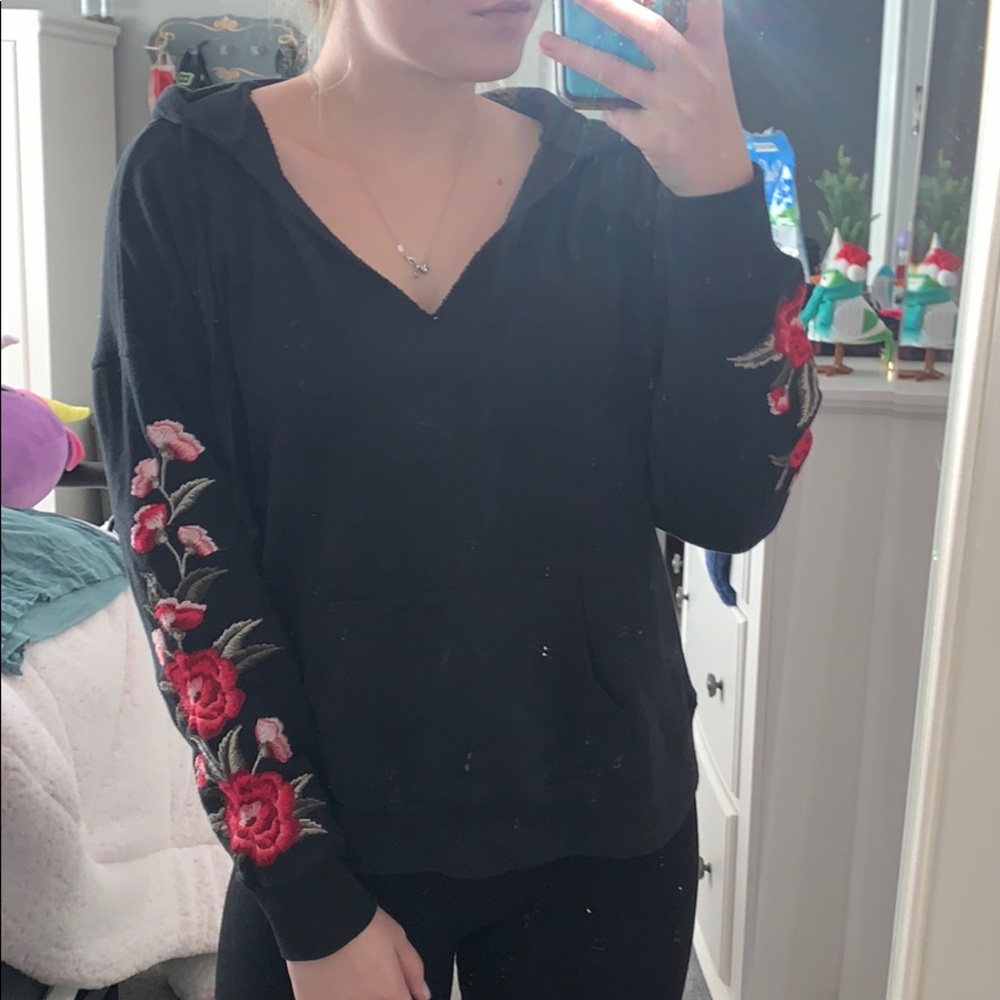 Black floral American Eagle sweater